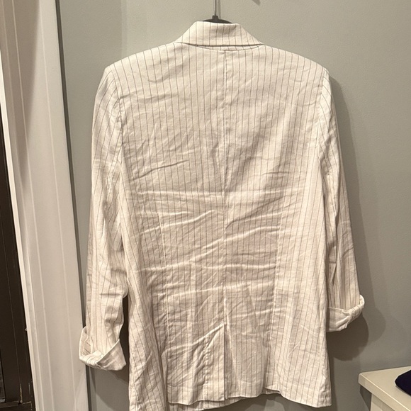 Evereve Cream Striped Blazer - Picture 4 of 4